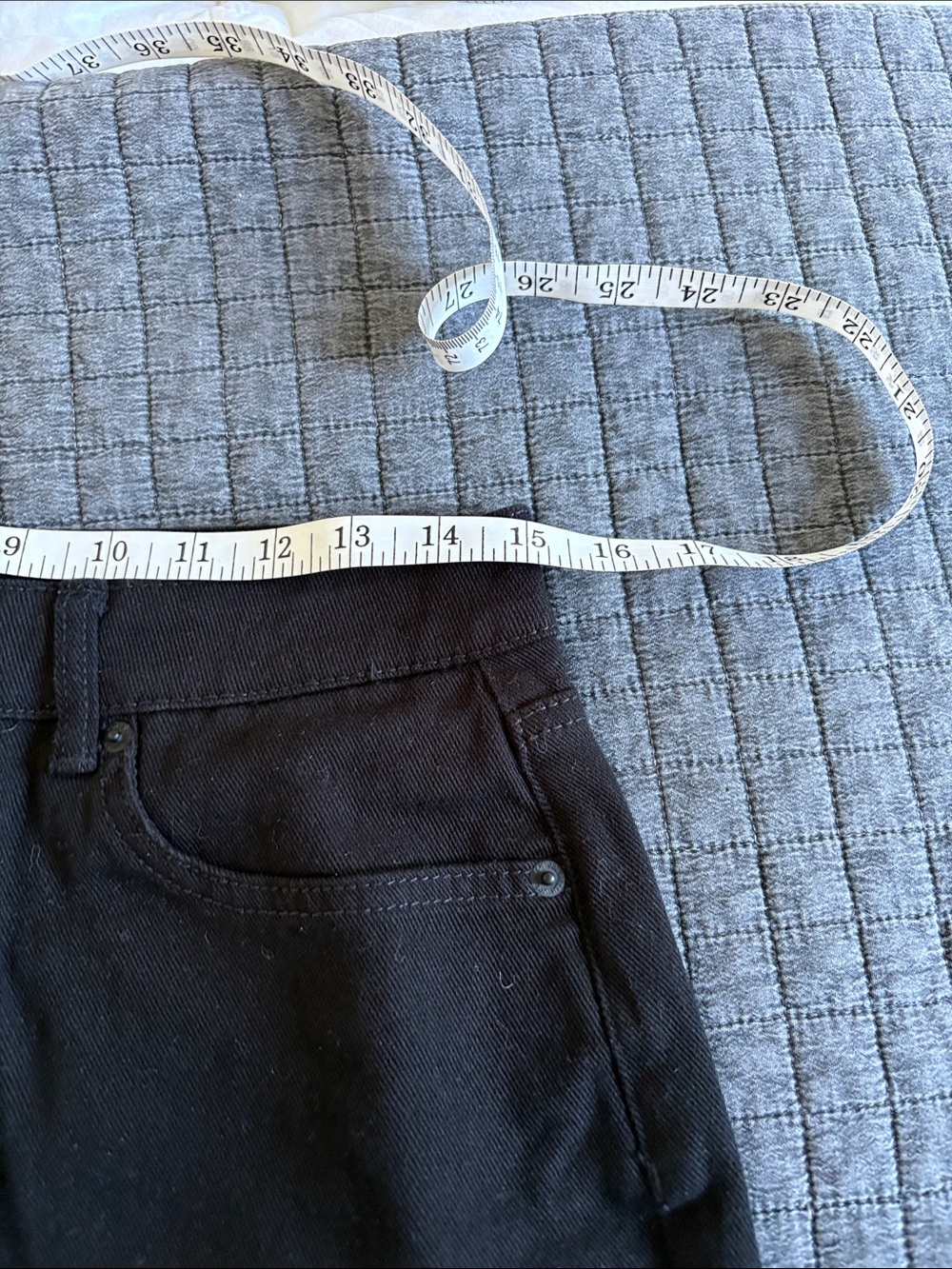 Joe Fresh Black High-Rise Denim Shorts - Picture 4 of 6